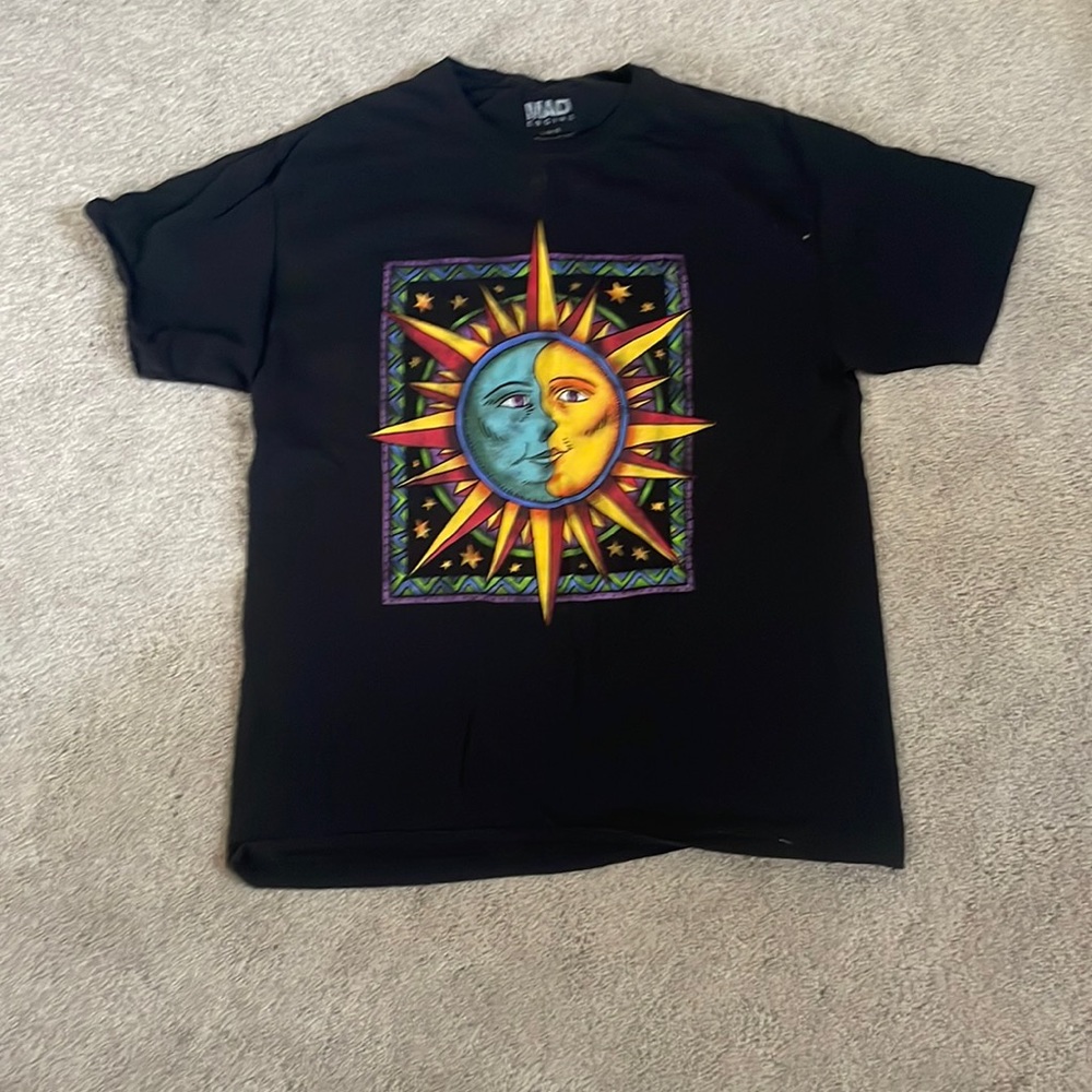 Black graphic t